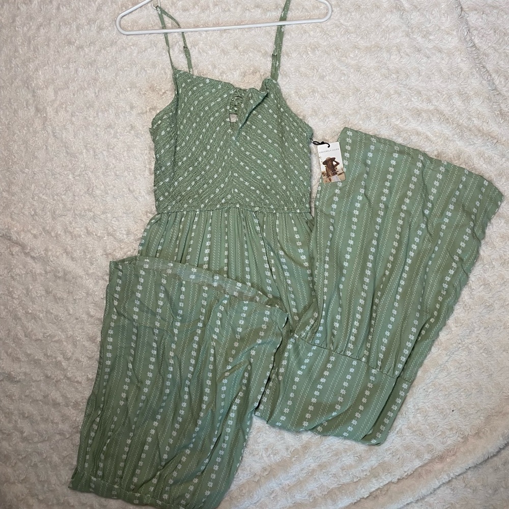 Sincerly Jules Womens jumpsuit size M